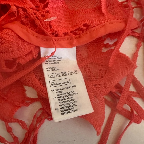H&M Red Lace Floral Crop Top - Picture 5 of 5